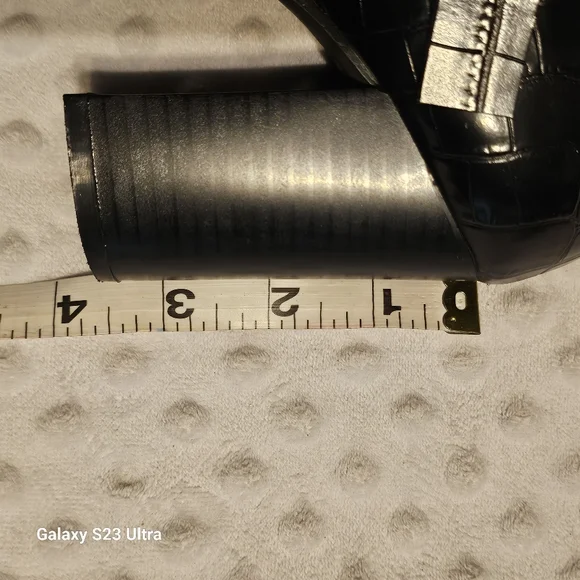 Studded, block heel boots - Picture 9 of 9